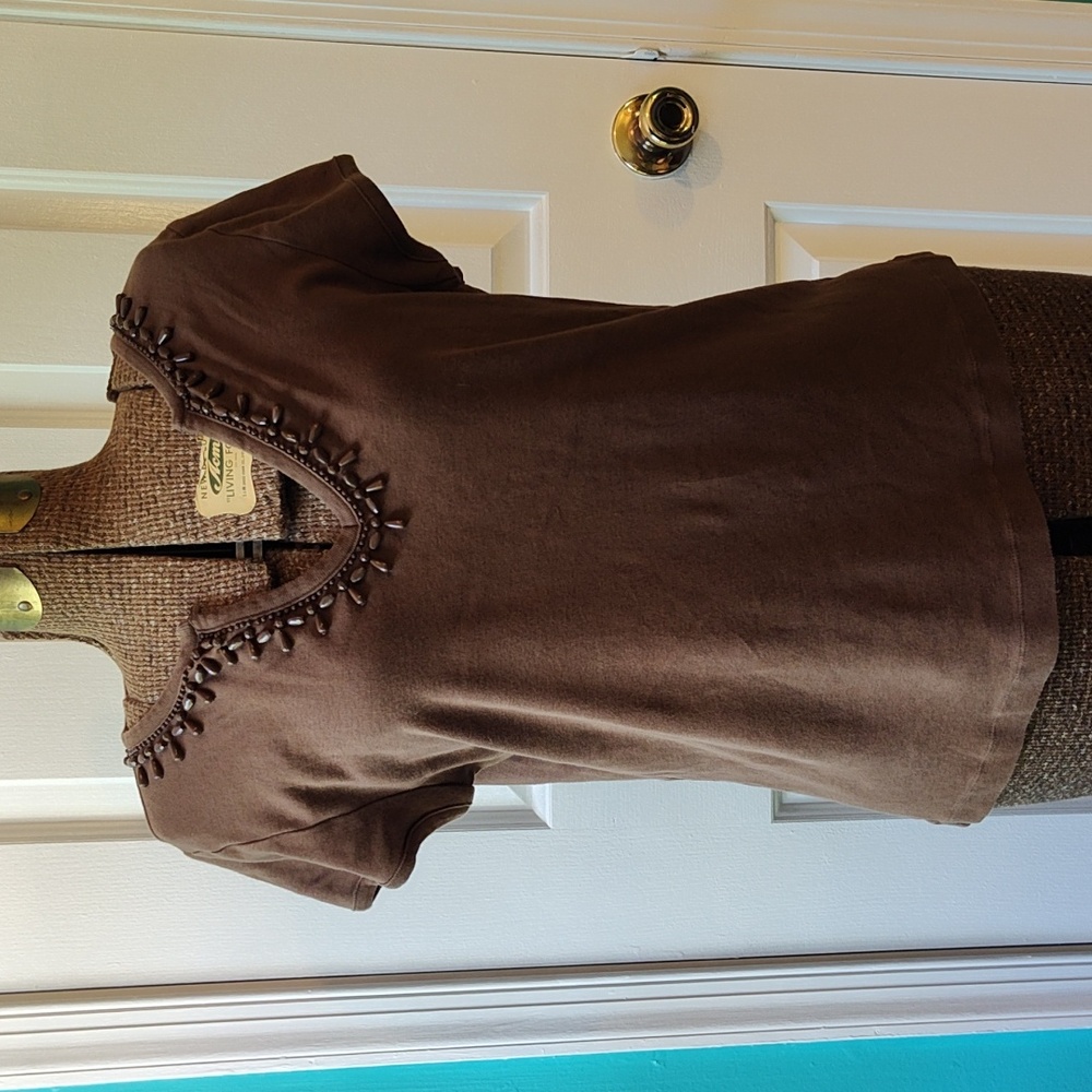 Brown short sleeve shirt
